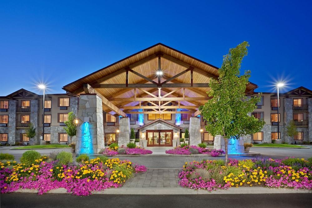 Holiday Inn Express & Suites Cheney By Ihg Bagian luar foto