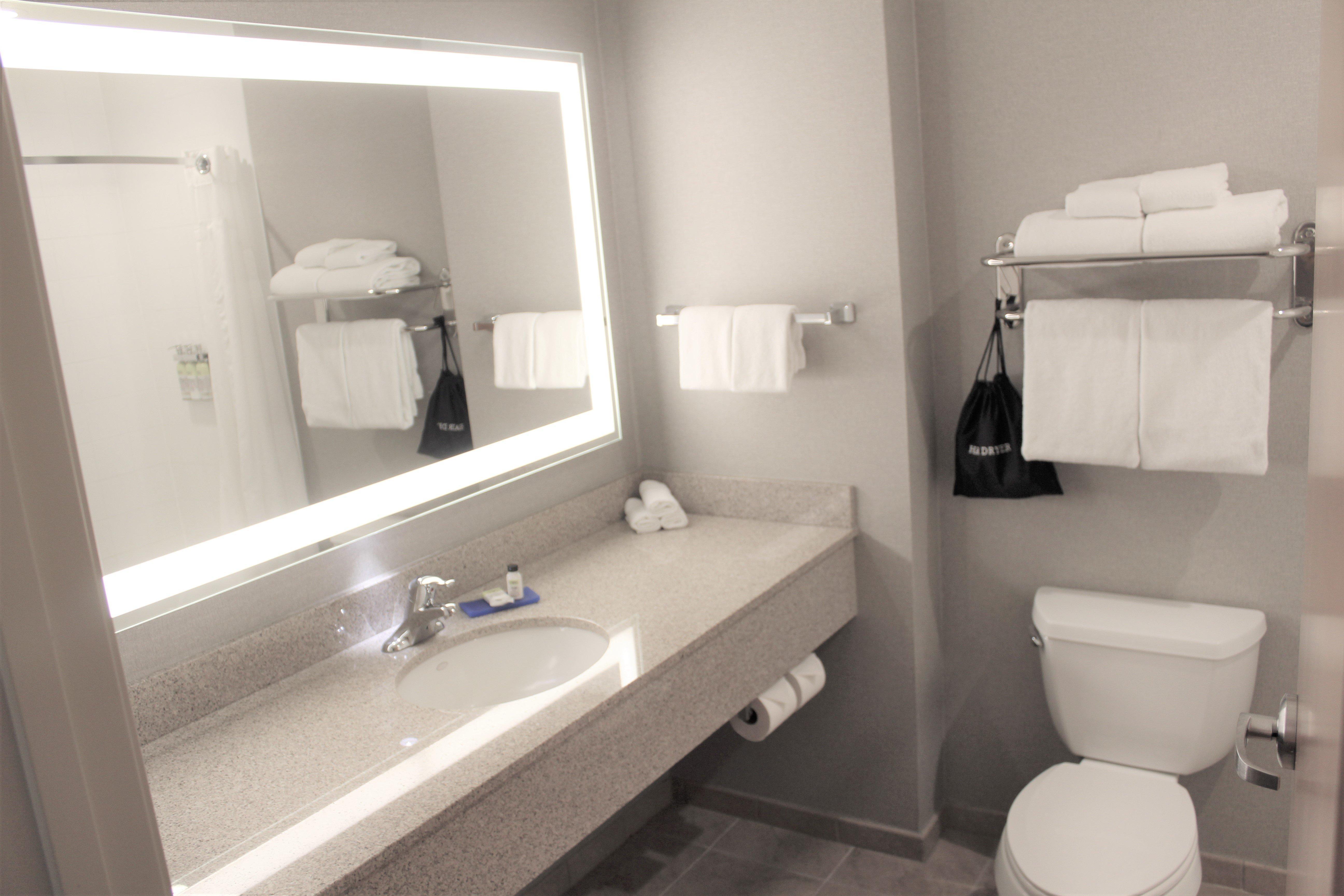 Holiday Inn Express & Suites Cheney By Ihg Bagian luar foto