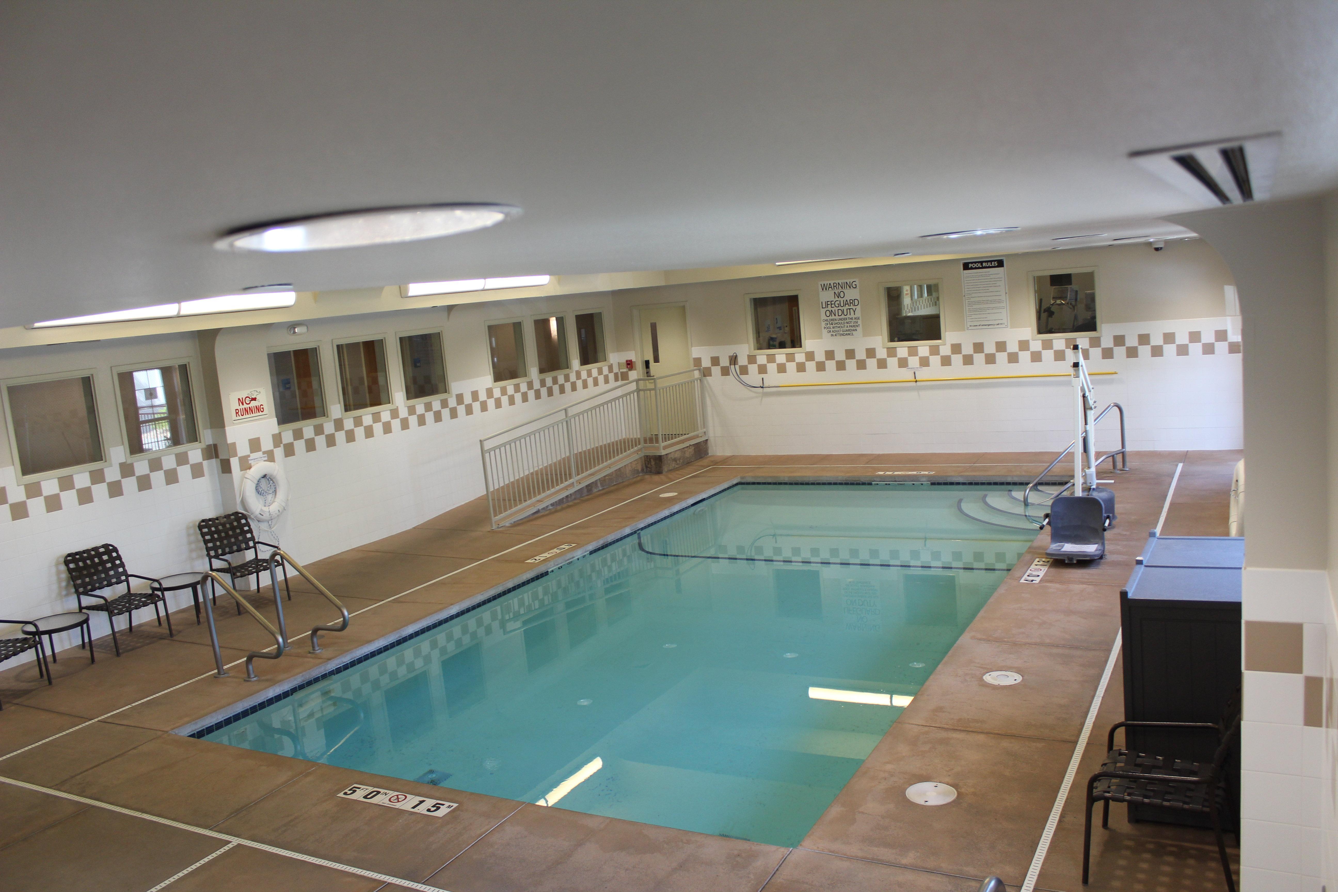 Holiday Inn Express & Suites Cheney By Ihg Bagian luar foto