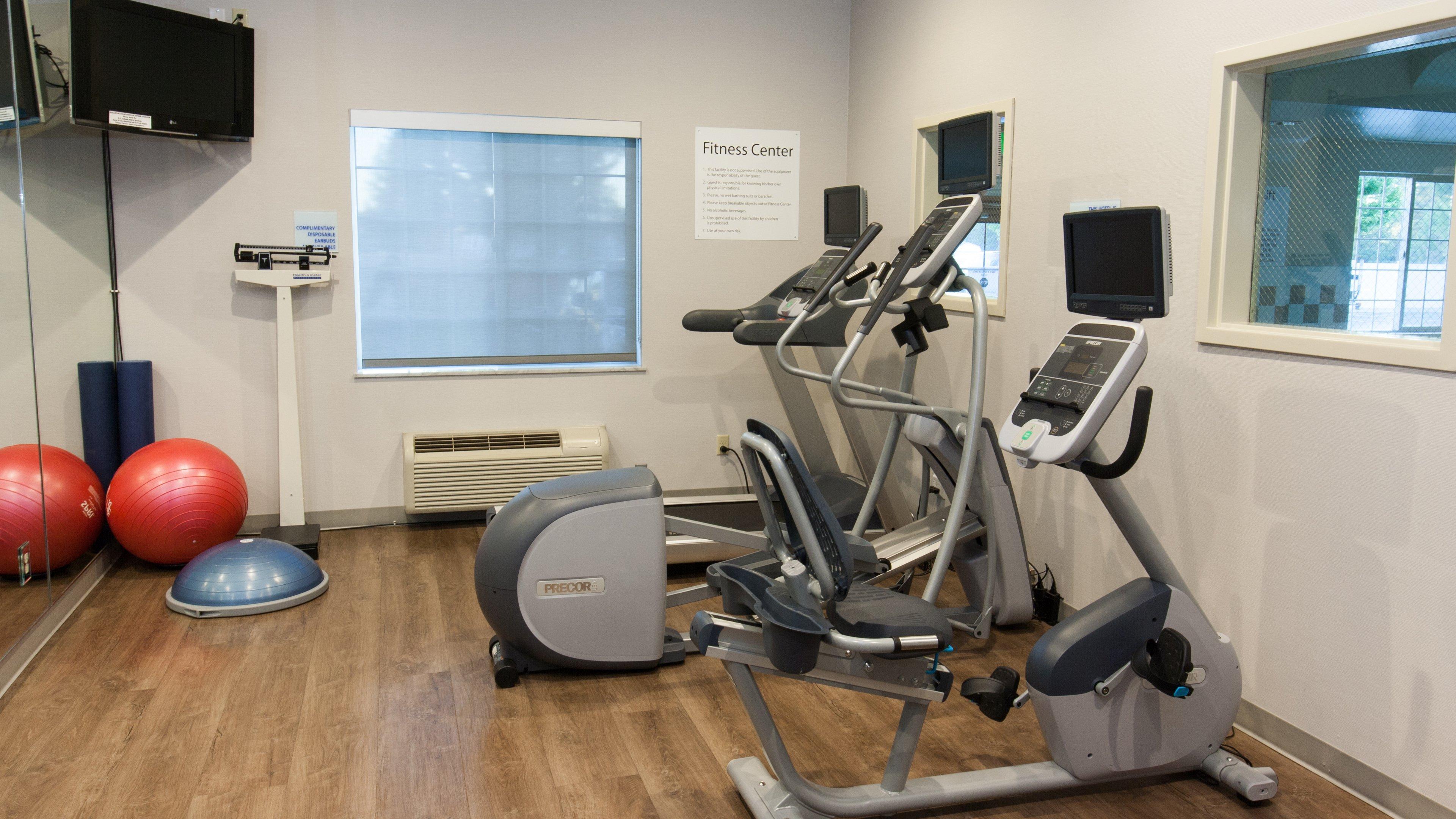 Holiday Inn Express & Suites Cheney By Ihg Bagian luar foto