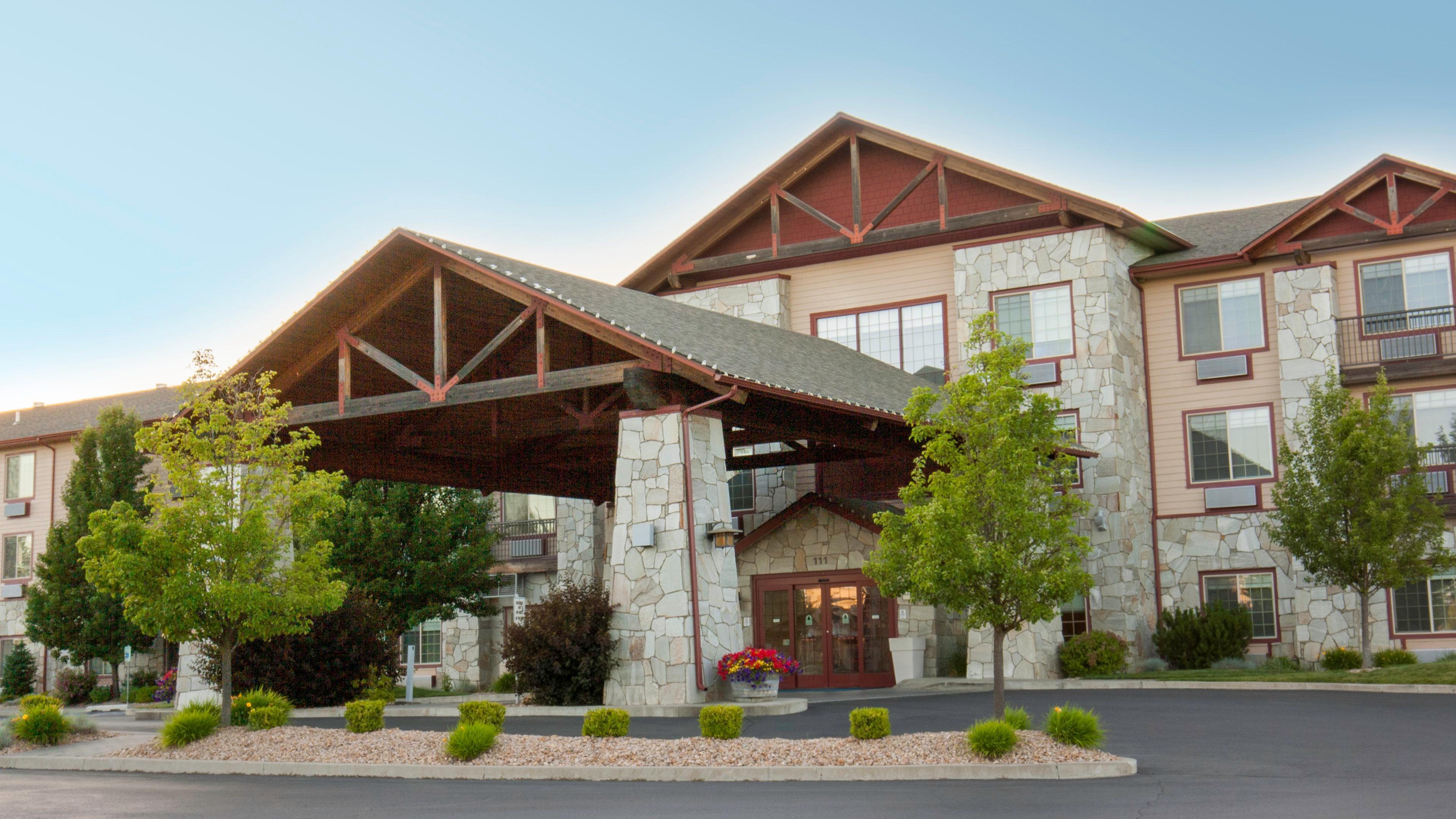 Holiday Inn Express & Suites Cheney By Ihg Bagian luar foto