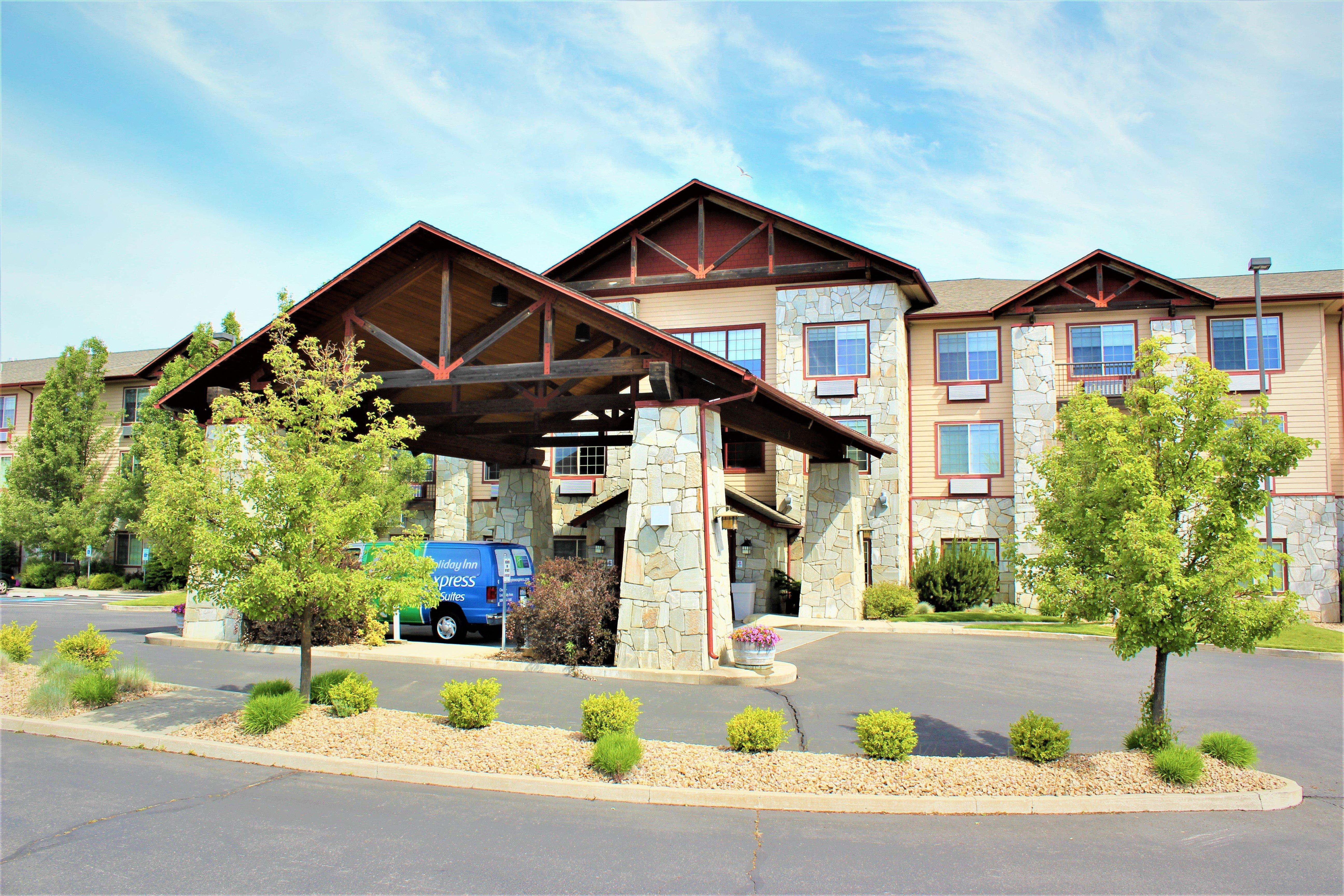 Holiday Inn Express & Suites Cheney By Ihg Bagian luar foto