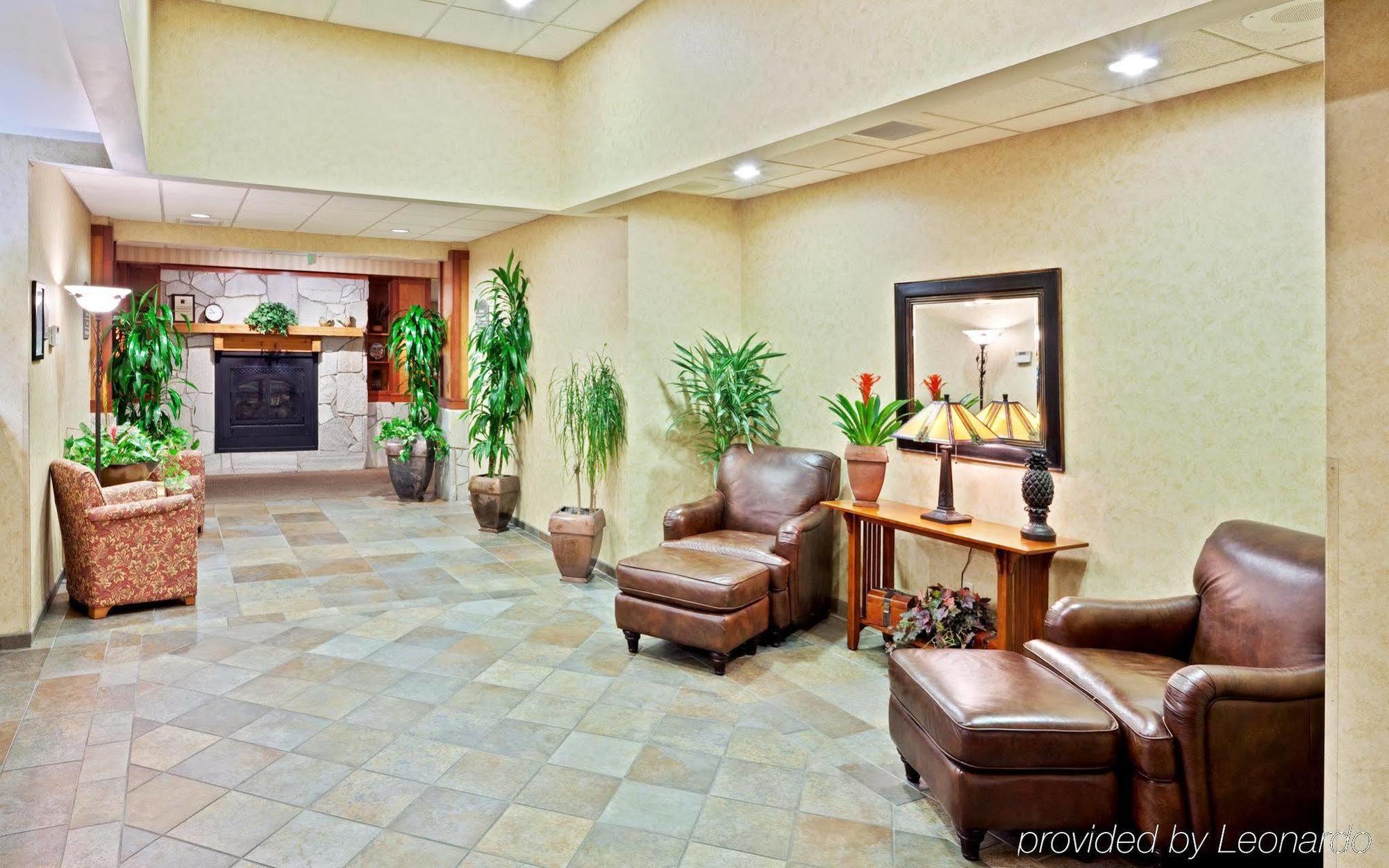 Holiday Inn Express & Suites Cheney By Ihg Bagian luar foto