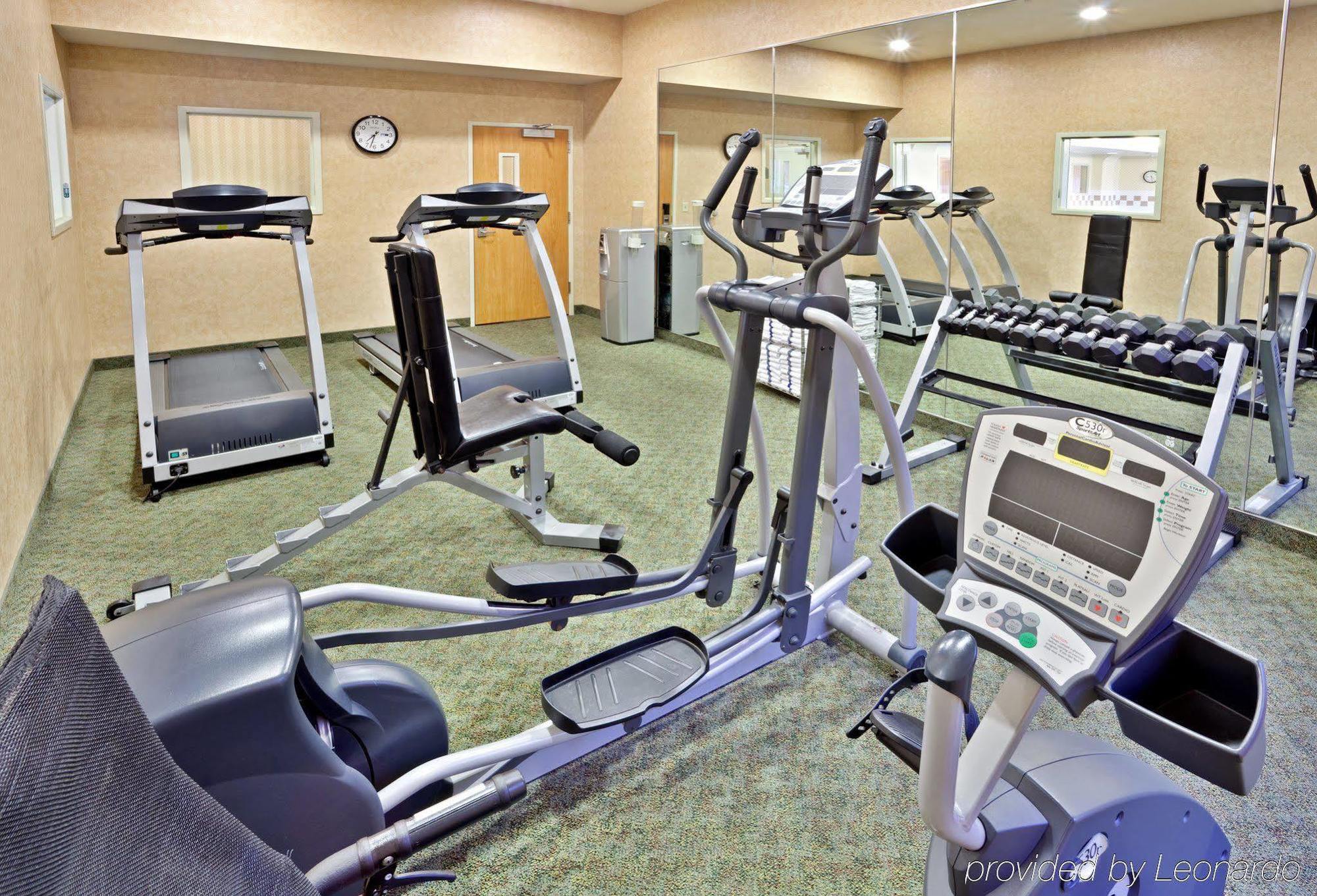 Holiday Inn Express & Suites Cheney By Ihg Bagian luar foto