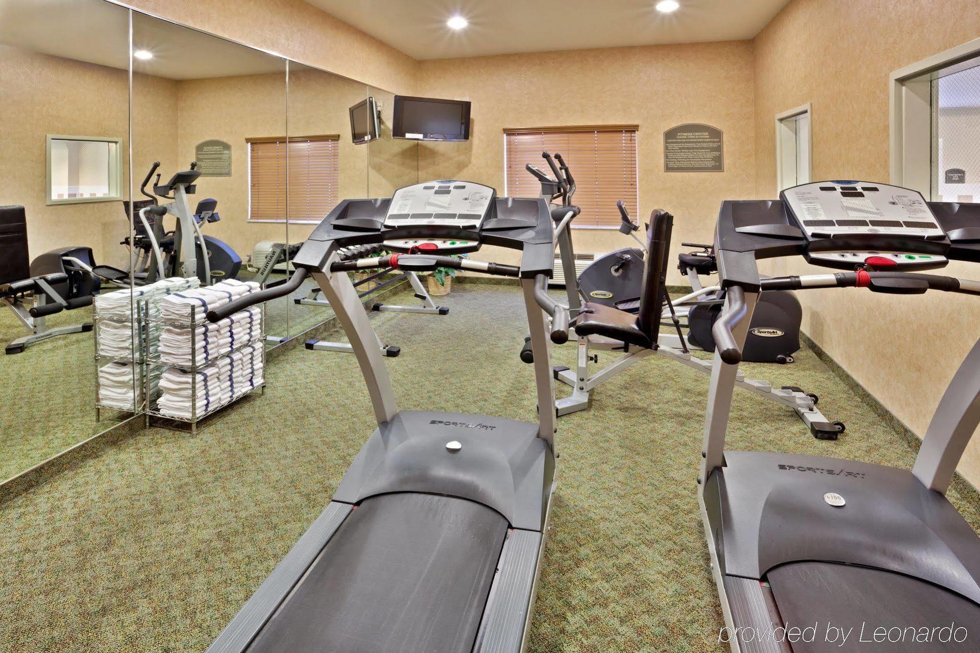 Holiday Inn Express & Suites Cheney By Ihg Bagian luar foto
